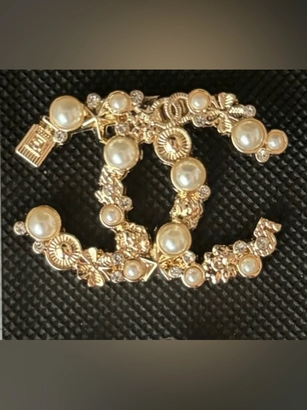 Chanel Gold Classic Pearl Crystal Cc Logo Pin Brooch - Picture 6 of 6
